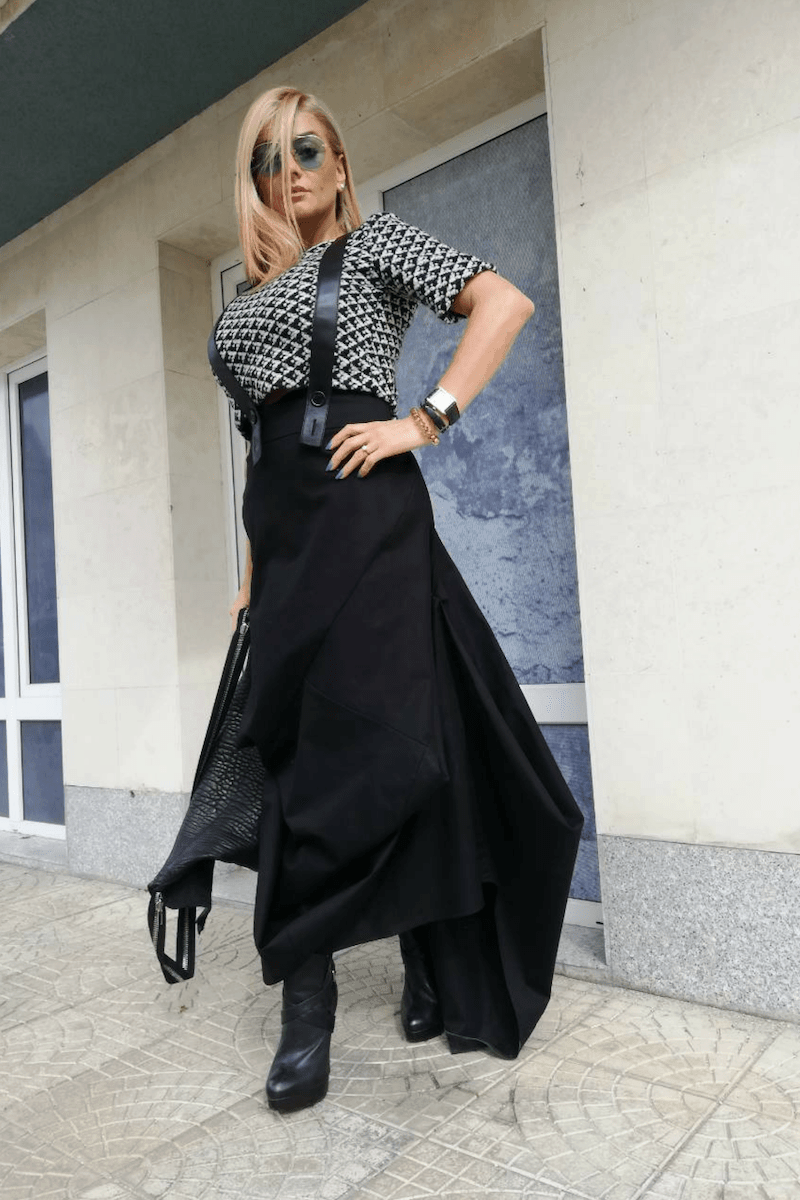 Extravagant asymmetric skirt FADA Extravagant asymmetric skirt FADA