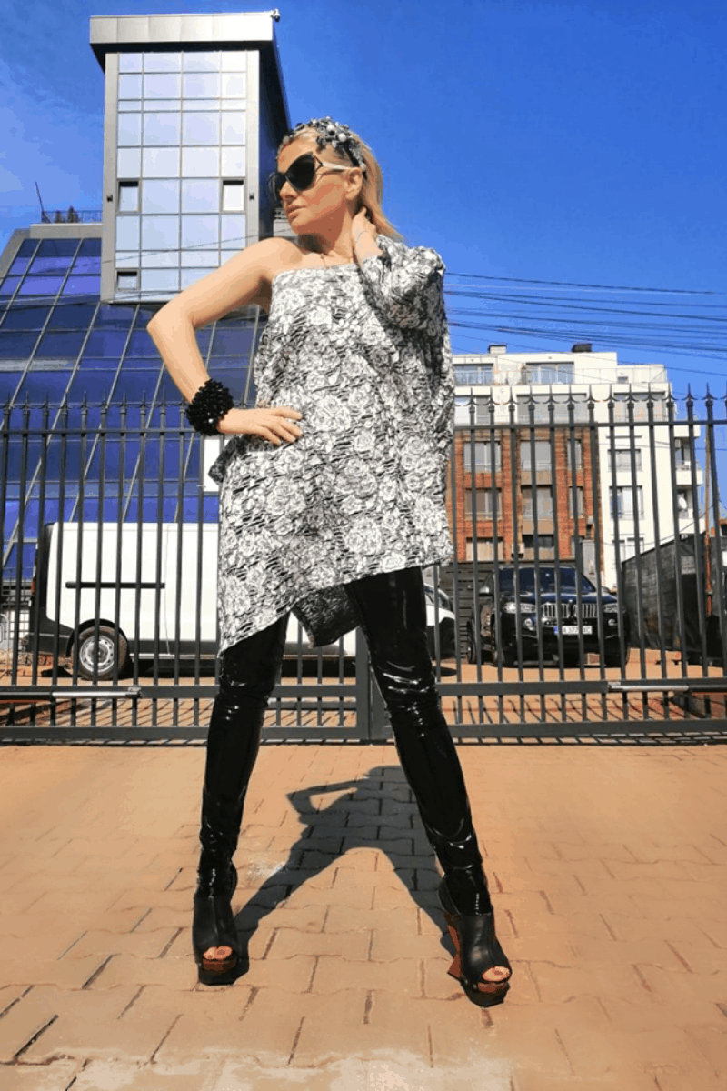 Asymmetric ladies tunic VASSENA Asymmetric ladies tunic VASSENA