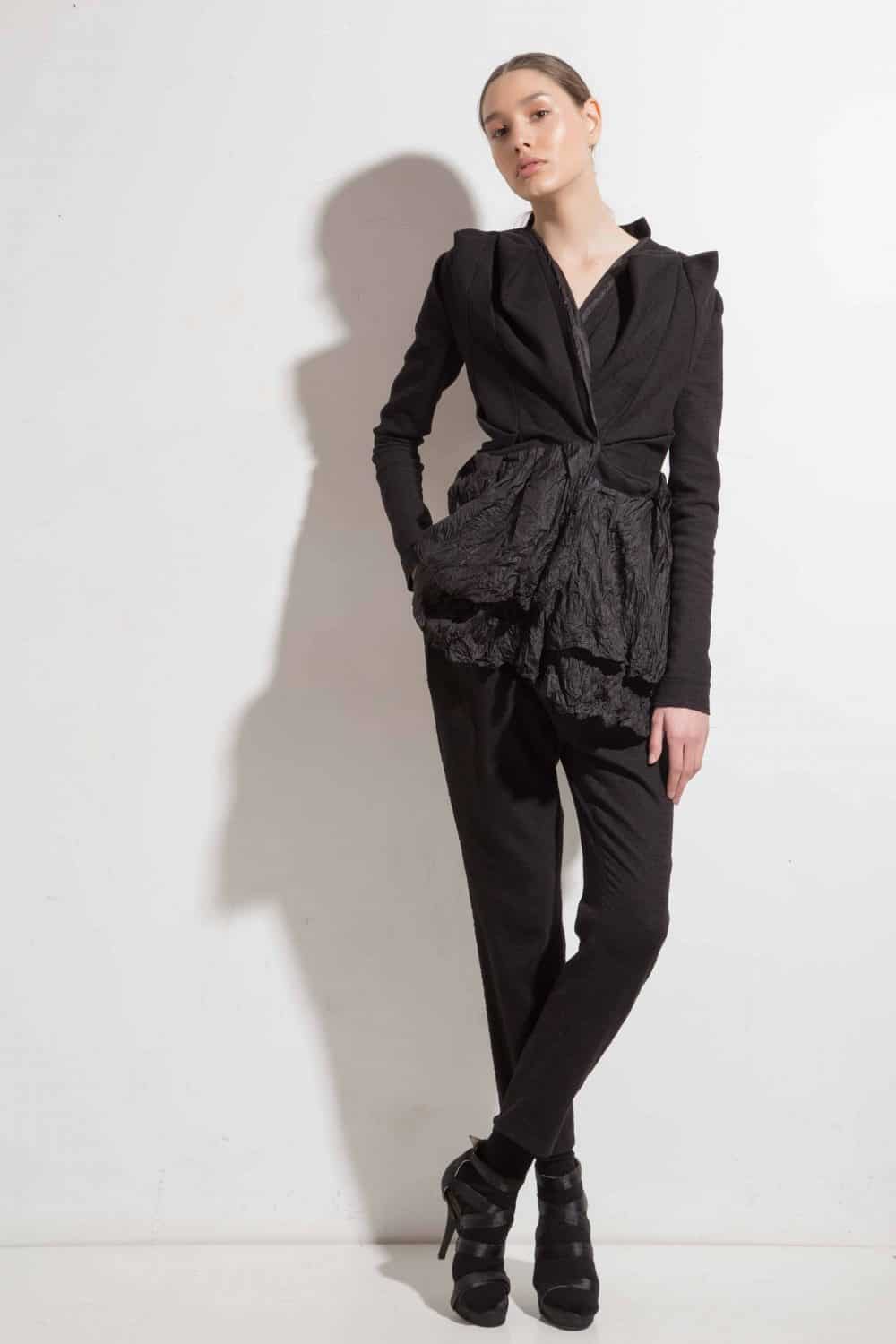 Extravagant women's jacket AW17020