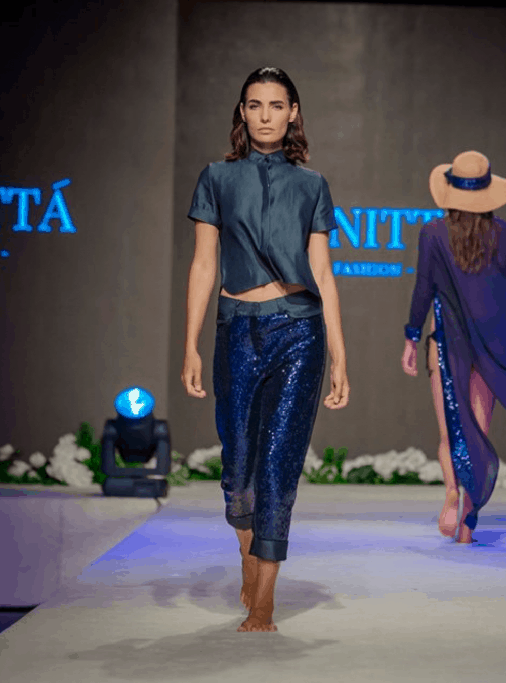 Sport-elegant women's set 1054