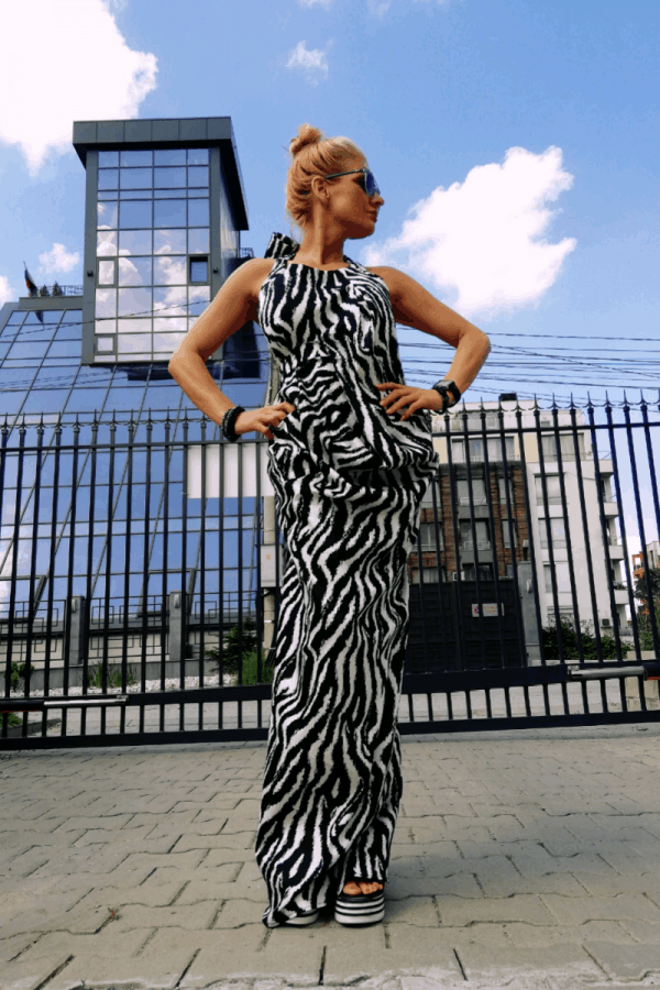 Long ladies dress 1041