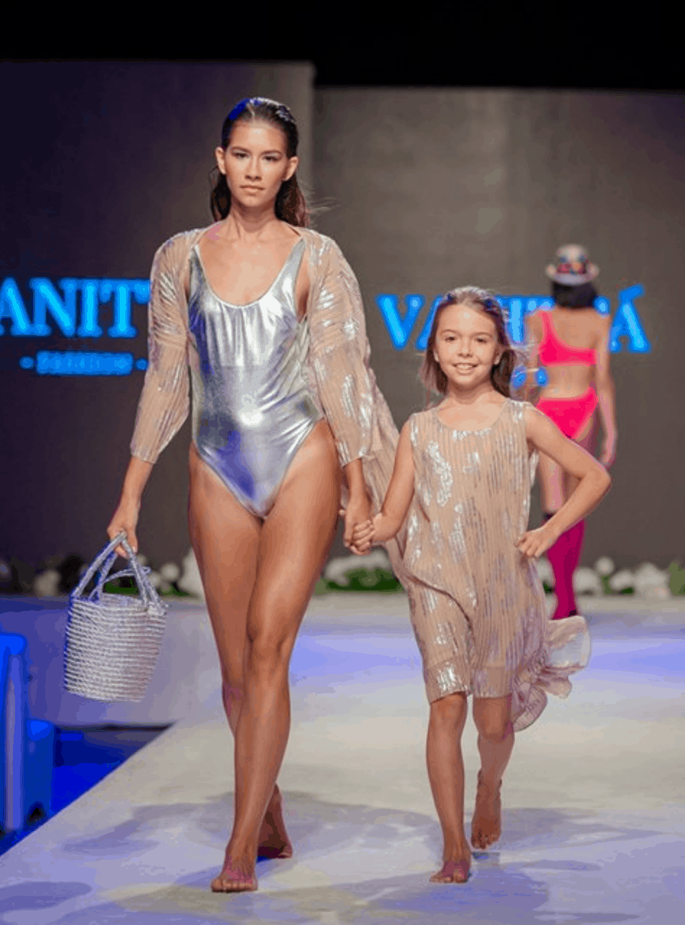 Ladies swimwear 1106