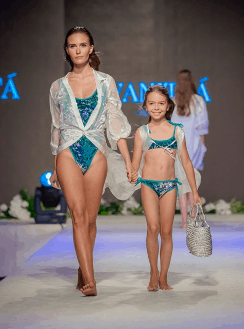 Ladies swimwear 1110