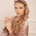 Диадема от кадифе- 1401