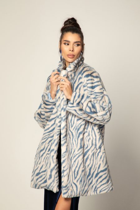 Красиво дамско палто - 3374